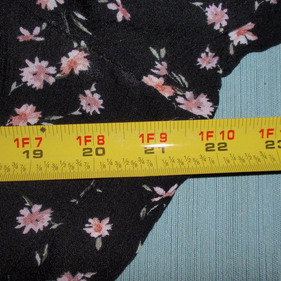 Torrid ditzy floral crinkle cut gauze puff sleeve peasant dress size 2X - Picture 12 of 15